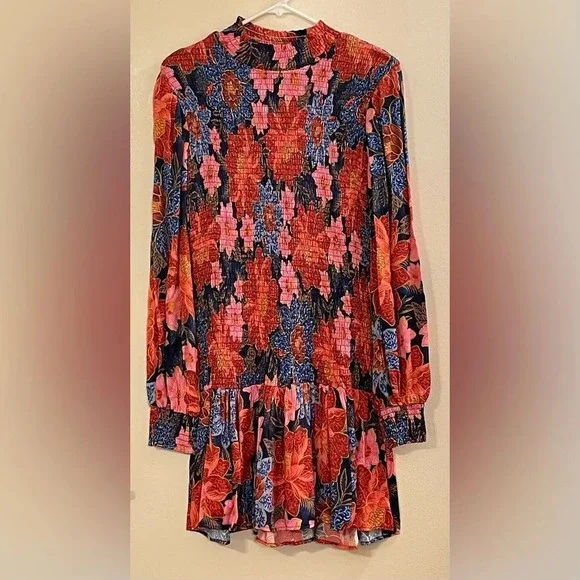 FARM RIO NWOT Garden Smocked Mini Dress in Navy - Picture 6 of 12